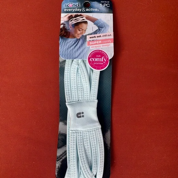 Scunci Very Light Green Elegant & Breathable Strappy Headband - Picture 3 of 5